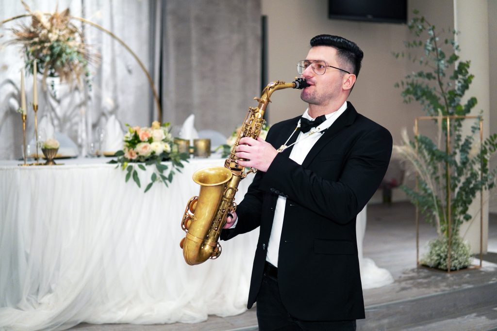 Saxofonist für großartige Hochzeit