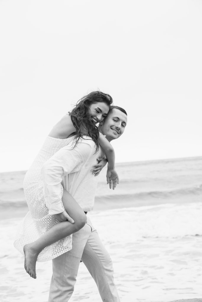 Hochzeitspaar am Strand