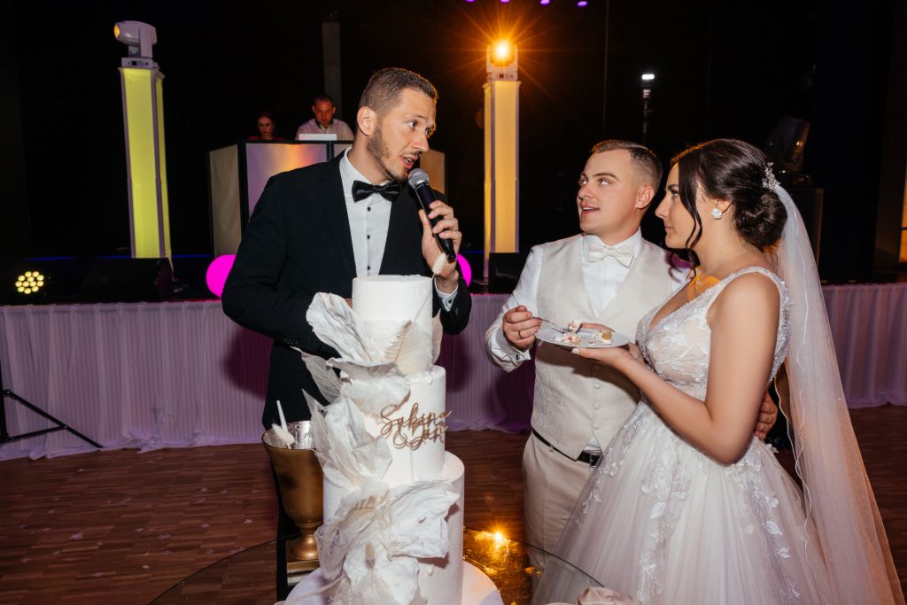 Hochzeitsmoderator Max – für Ihre unvergessliche Hochzeit.