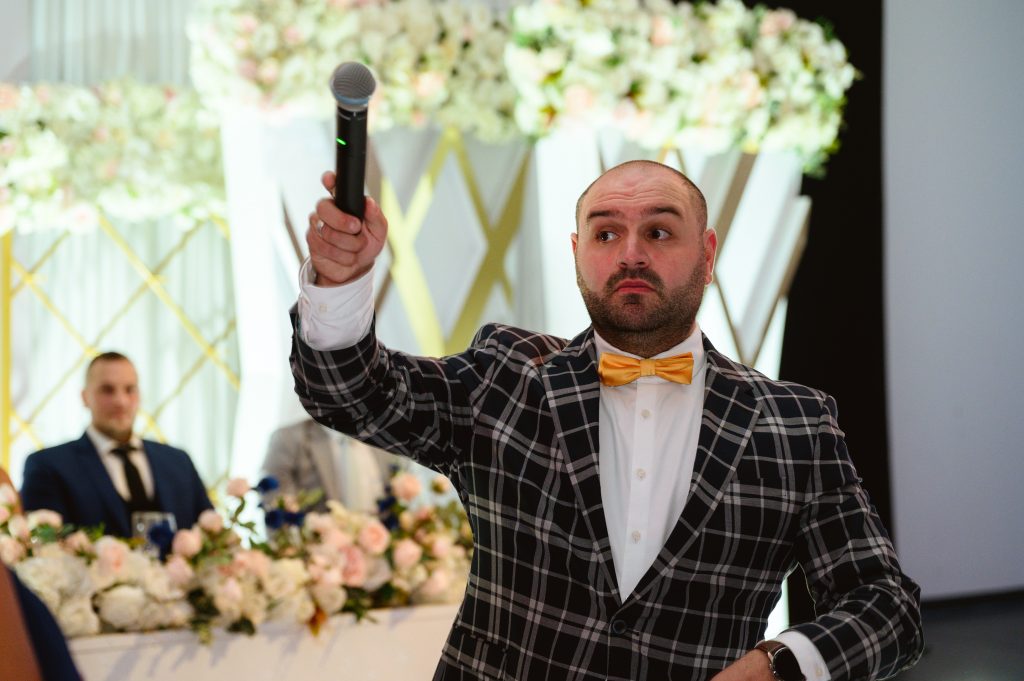 Tamada und Hochzeitsmoderator Ivan für Ihre Hochzeit - moderner Ablauf Ihrer Hochzeit - Hochzeitspiele - Moderation auf Deutsch und Russisch