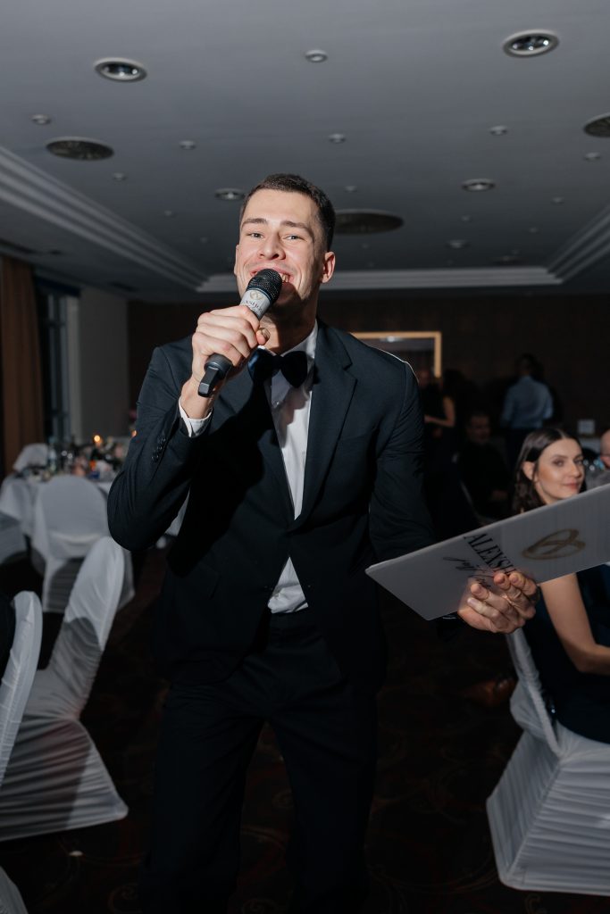 Hochzeitsmoderator Arti in München – charismatischer Showman für internationale Hochzeiten