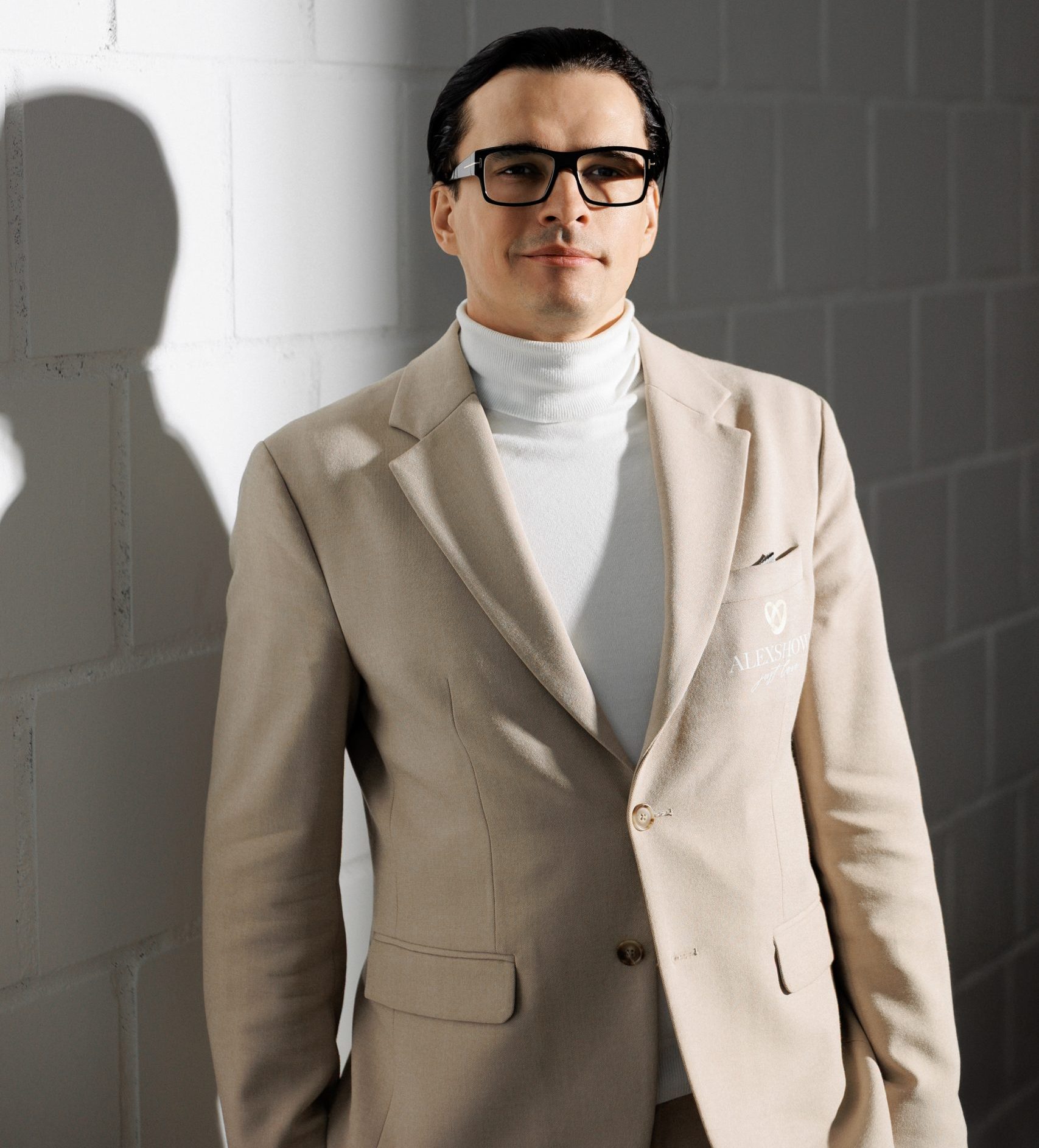 Alex – CEO von AlexShow, Experte für Hochzeitsmoderation und Eventkonzepte