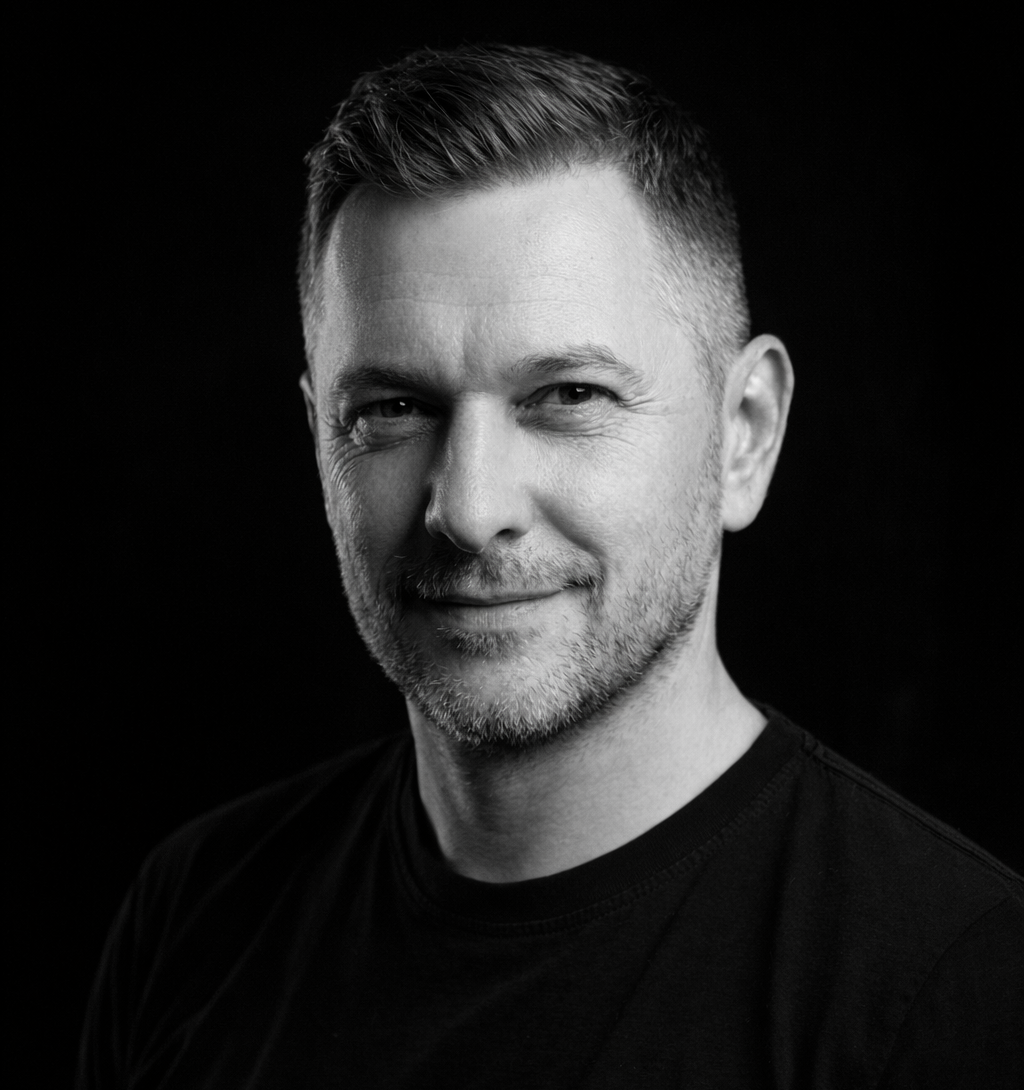 Porträt von Hochzeitsvideograf Armin von AlexShow – professioneller Videograf für Hochzeiten in Deutschland