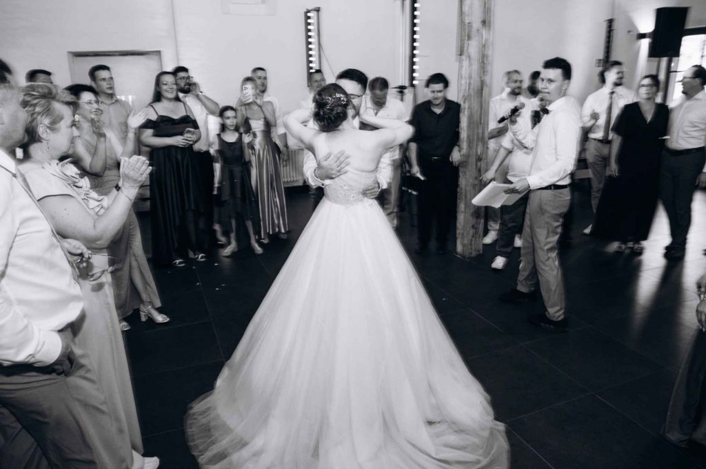 hochzeitsmoderator borat erster tanz brautpaar