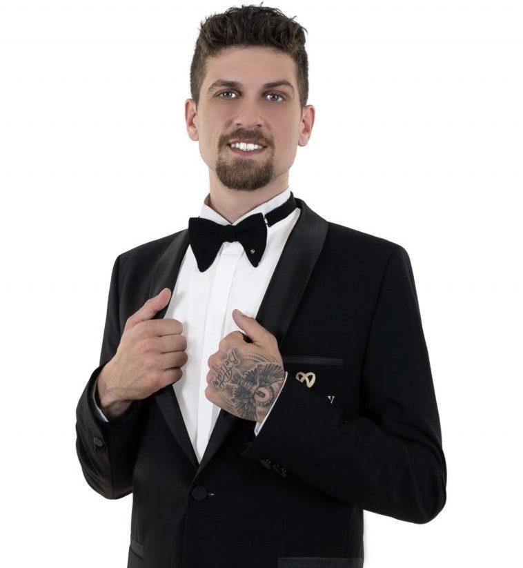 Michelangelo – Hochzeitsmoderator und Tamada aus Hannover für internationale Hochzeiten auf Deutsch, Englisch und Italienisch
