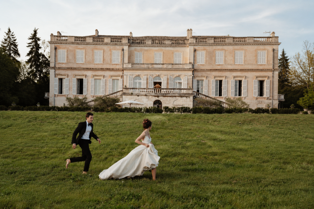 Schnellnavigation zur russisch-französischen Hochzeit mit Tamada